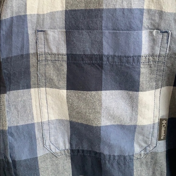 Men’s Columbia Flannel - Picture 3 of 3